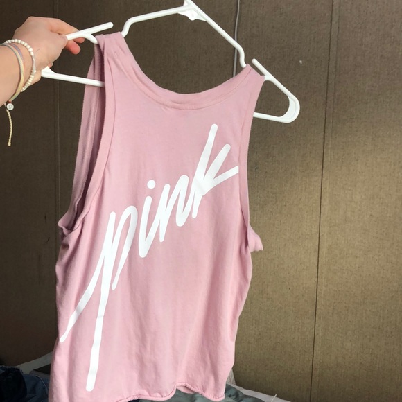 baby pink tank-top (cropped) tied in front - Picture 2 of 4